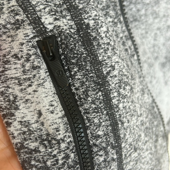 Lululemon define jacket grey - Picture 3 of 4